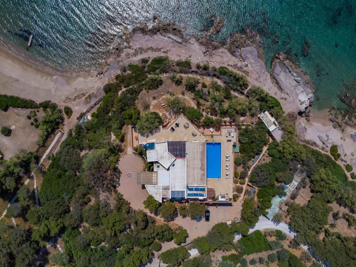 Black Diamond Beachfront Pool Villa Pasithea In Sounio, Athens Kap Kap Sounion Exterior foto
